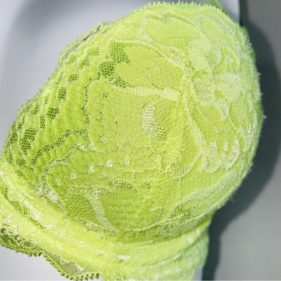 PINK by VICTORIA SECRET "The Date" Lime Green Yellow Lace Bra - Picture 12 of 16